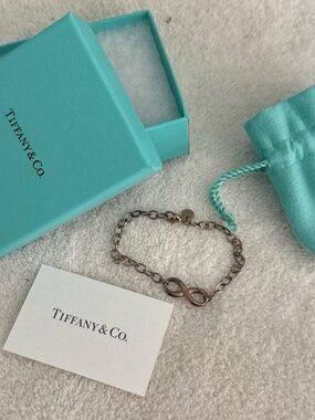 Tiffany & Co. Infinity Bracelet LIKE NEW OTHER— SEE DESCRIPTION